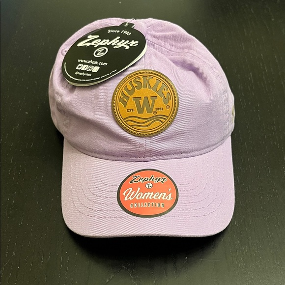 NWT Zephyr University of Washington Women’s Adjustable Hat - Picture 1 of 8